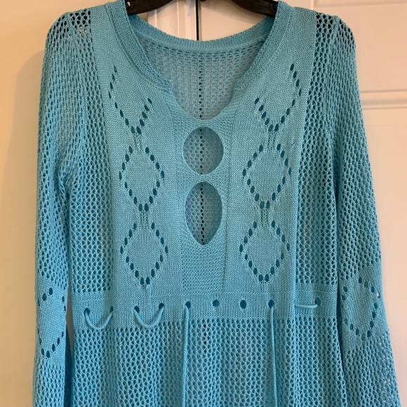 Beautiful Blue Turquoise Knit Coverup - Picture 3 of 6